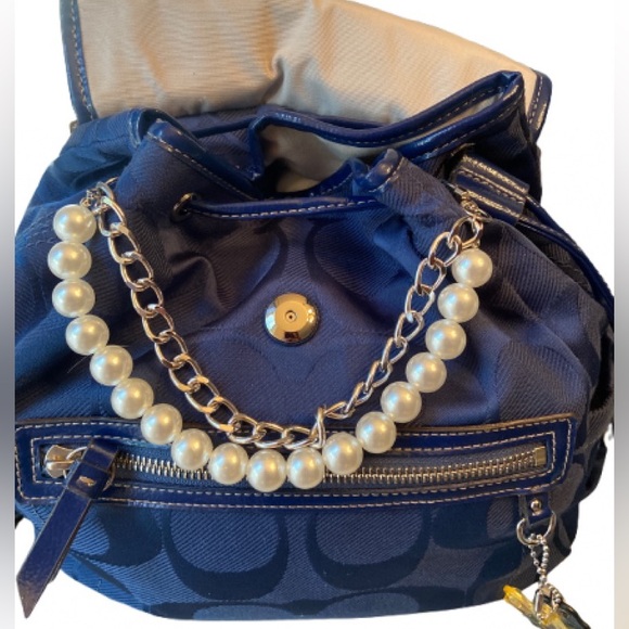 COACH LIKE NEW Signature Nylon Daisy Backpack Bag 16548 Navy Blue like new - Picture 2 of 10